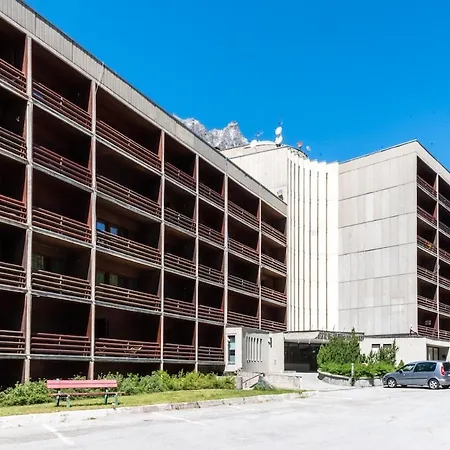 Mcx Vacation - Il Cervino Sul Terrazzo, Family With Panoramic Terrace, Close To The Lift! شقة بيريوِل تْشيرفينيا